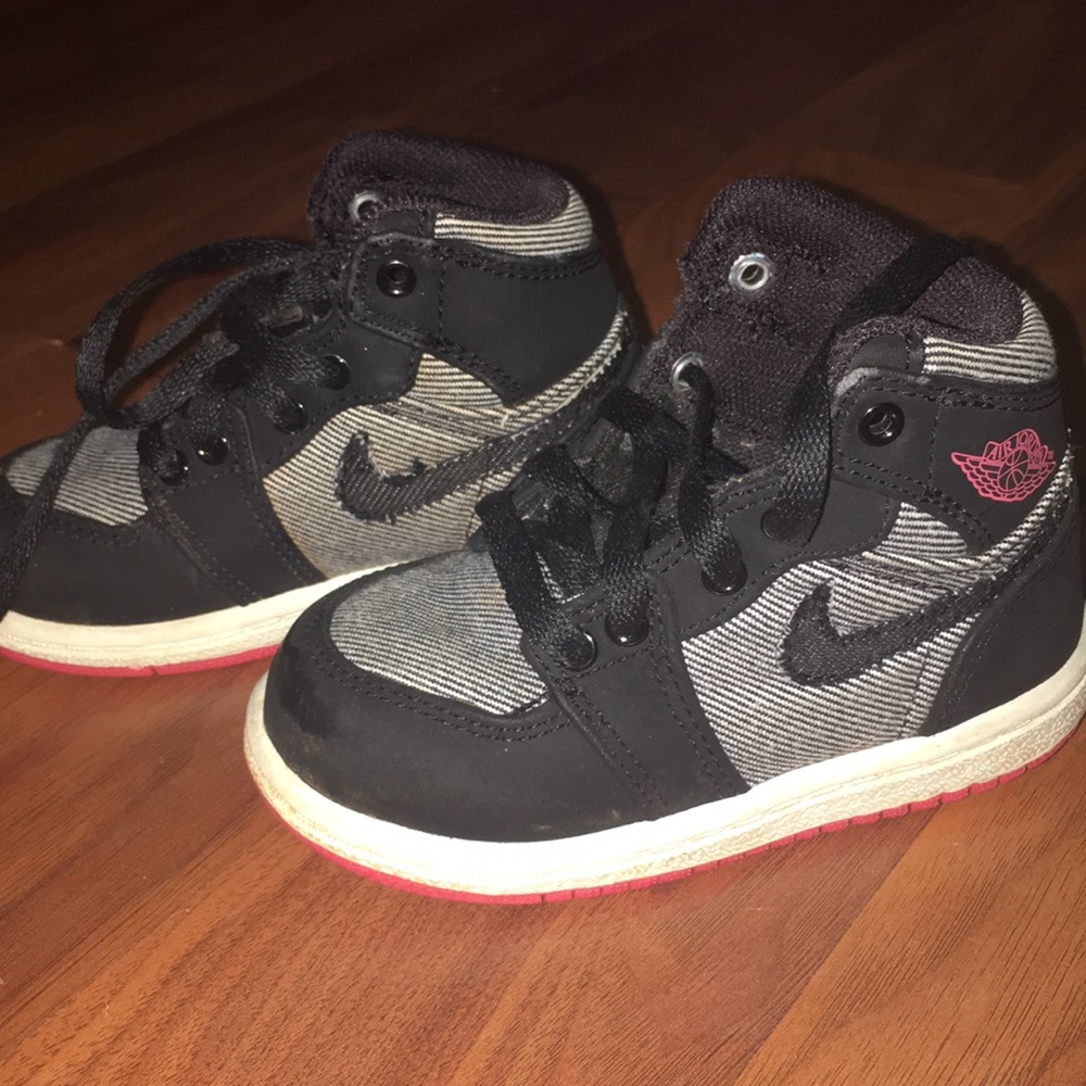 Air Jordan shoes